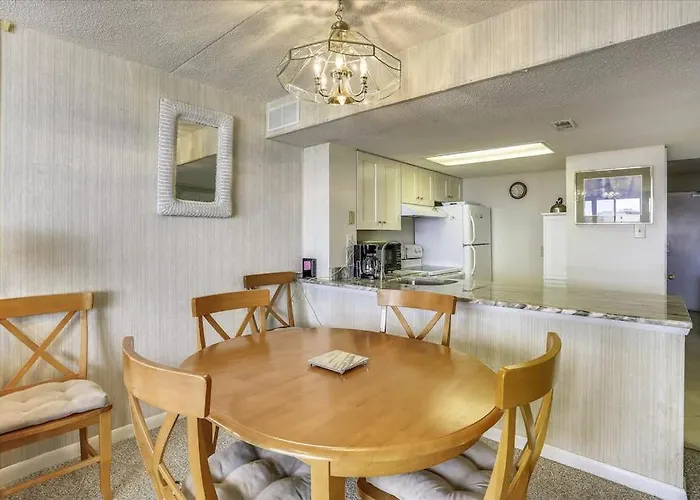 Perfect With Balcony Ac Washer & Dryer Pools & Sauna Holiday home Ocean City
