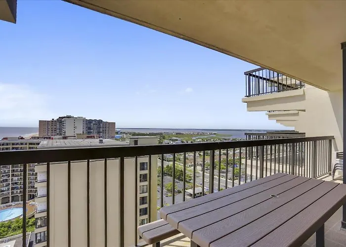 Perfect With Balcony Ac Washer & Dryer Pools & Sauna Holiday home Ocean City