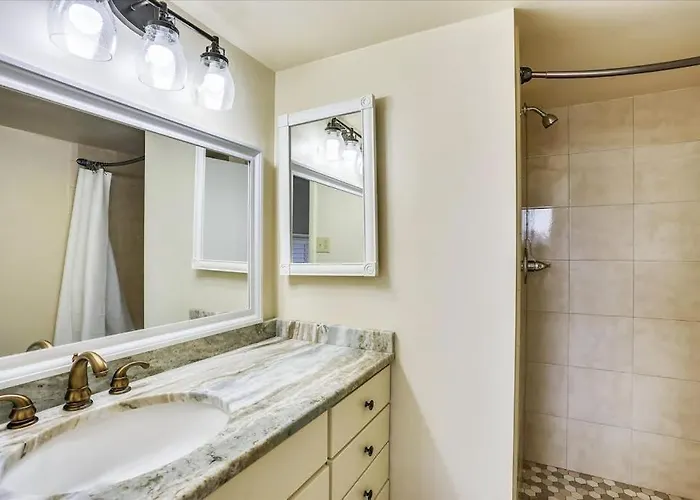 Holiday home Perfect With Balcony Ac Washer & Dryer Pools & Sauna *