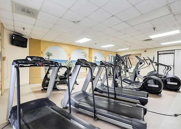 Perfect With Balcony Ac Washer & Dryer Pools & Sauna *